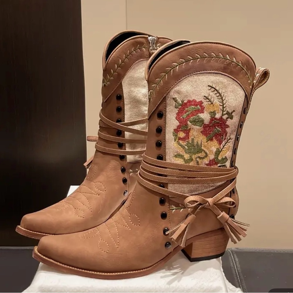 Embroidered Tan Western Boots